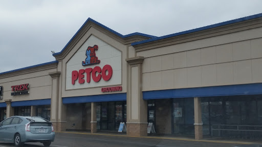 Pet Supply Store «Petco Animal Supplies», reviews and photos, 6512 Steubenville Pike, Pittsburgh, PA 15205, USA
