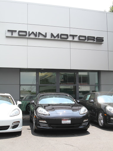 Porsche Dealer «Town Porsche», reviews and photos, 105 Grand Ave, Englewood, NJ 07631, USA