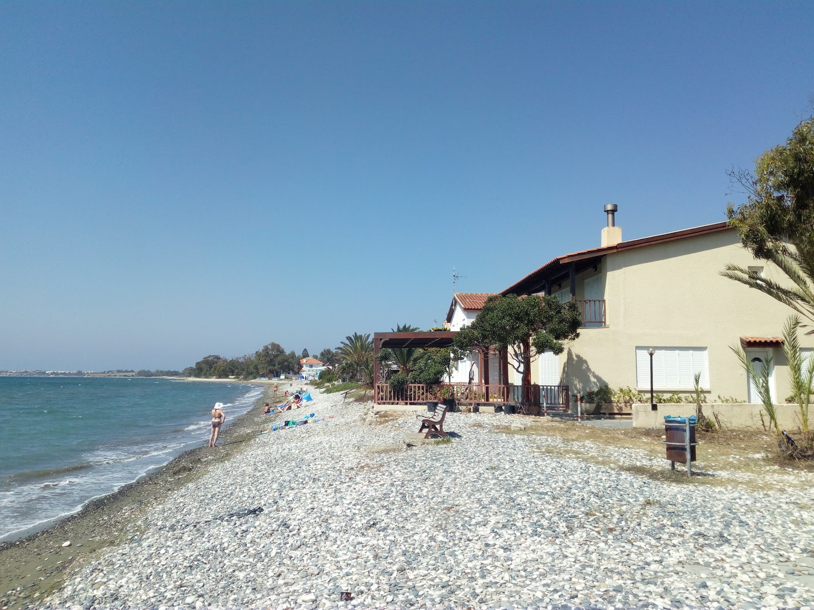 Φωτογραφία του Meneou beach με επίπεδο καθαριότητας πολύ καθαρό