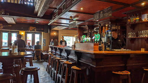 E J Kings Bar & Restaurant