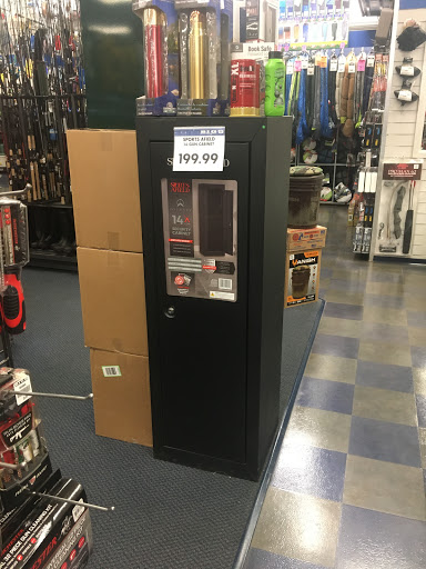 Sporting Goods Store «Big 5 Sporting Goods», reviews and photos, 685 Tucker Rd, Tehachapi, CA 93561, USA