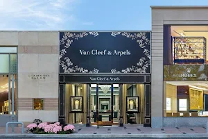 Van Cleef & Arpels image