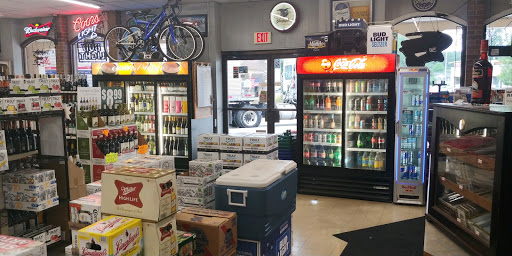 Liquor Store «Southgate Liquors», reviews and photos, 842 Suffield St, Agawam, MA 01001, USA