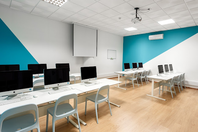 ETIC_Algarve - Escola de Tecnologias, Inovação e Criação do Algarve