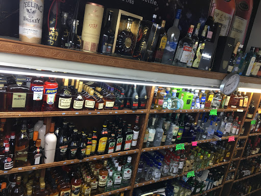 Liquor Store «Judah Ninth Avenue Liquors», reviews and photos, 1400 9th Ave, San Francisco, CA 94122, USA