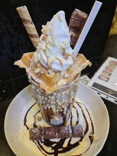 Sweet Dreams Dessert Cafe - Ice cream