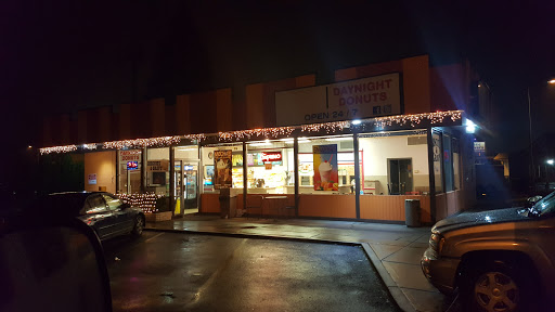Coffee Shop «Daynight Donuts», reviews and photos, 2234 Fairgrounds Rd NE, Salem, OR 97301, USA