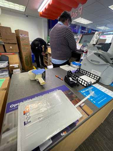 Print Shop «FedEx Office Print & Ship Center», reviews and photos, 287 Providence Hwy, Dedham, MA 02026, USA