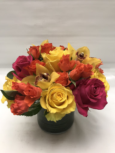 Florist «Valentine Florist», reviews and photos, 6009 Richmond Ave # 125, Houston, TX 77057, USA