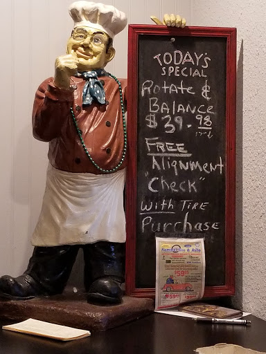 Auto Repair Shop «Hummel Tire and Auto», reviews and photos, 8350 Seminole Blvd, Seminole, FL 33772, USA