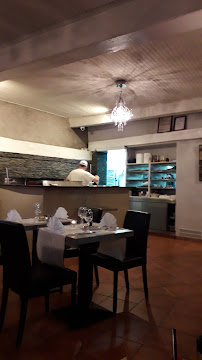 Atmosphère du Restaurant de spécialités provençales Chez Marius à Gémenos - n°17