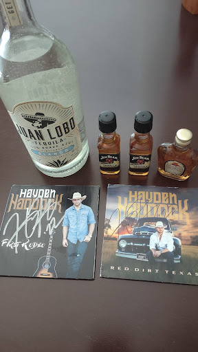 Liquor Store «Fossil Creek Liquor», reviews and photos, 1900 Western Center Blvd, Fort Worth, TX 76131, USA