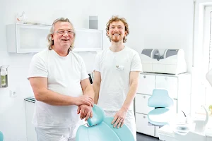 Zahnarztpraxis Eibl image