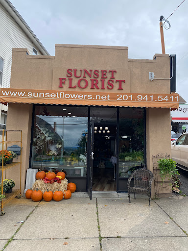 Sunset Florist, 470 Bergen Blvd, Ridgefield, NJ 07657, USA, 