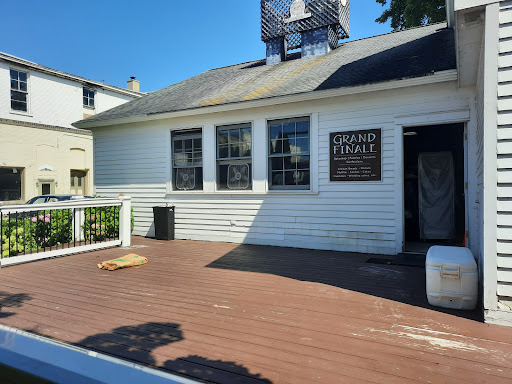 Bakery «Grand Finale Desserts and Pastries», reviews and photos, 225 Franklin Ave, Grand Haven, MI 49417, USA