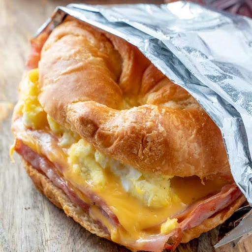 Coffee Shop «Broadway’s Pastry & Coffee Shop», reviews and photos, 258 W Broadway, Boston, MA 02127, USA