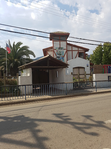 Escuela Balneario de Cachagua - Zapallar