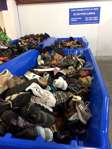 Outlet Store «Goodwill Outlet», reviews and photos