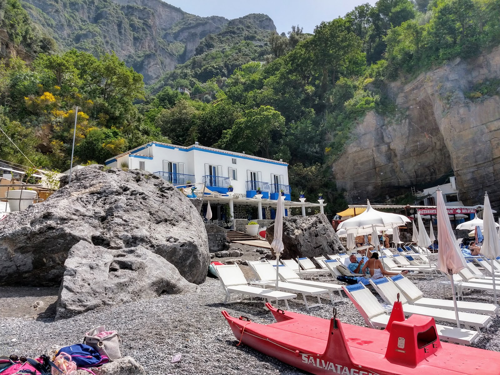 Foto af Spiaggia di via Laurito med lille bugt