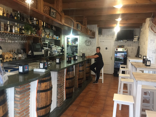 Información y opiniones sobre Cantina Marinera de Aguadulce
