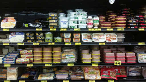 Grocery Store «Grocery Outlet Bargain Market», reviews and photos, 920 Ocean Beach Hwy, Longview, WA 98632, USA