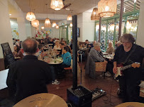 Atmosphère du Restaurant Le Varenne Café à Saint-Maur-des-Fossés - n°3