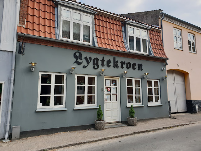 Anmeldelser af Lygtekroen Gitte Dahl Svendsen i Ringsted - Bar