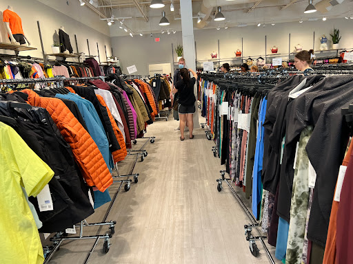 Sportswear Store «lululemon», reviews and photos, 6800 N 95th Ave #380, Glendale, AZ 85305, USA