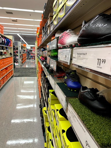Sporting Goods Store «Academy Sports + Outdoors», reviews and photos, 7850 S 107th Ave E, Tulsa, OK 74133, USA
