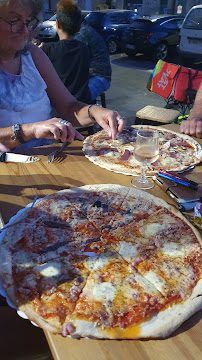 Plats et boissons du Pizzeria Pizza Alain à Saint-Gilles - n°8