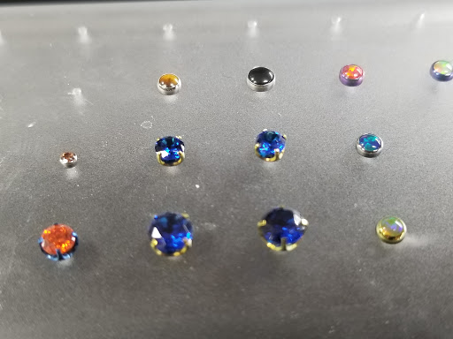 Tattoo Shop «Sinful Skin Tattoo Studio and Body Piercing», reviews and photos, 8110 W Union Hills Dr #240, Glendale, AZ 85308, USA