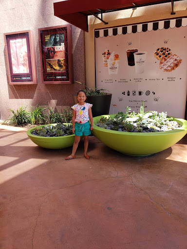 Movie Theater «Edwards Cerritos 10», reviews and photos, 12761 Towne Center Dr, Cerritos, CA 90703, USA