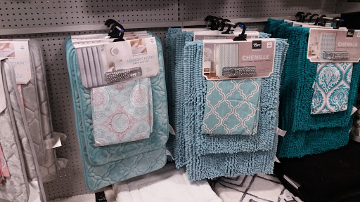 Shopping Mall «Riverdale Plaza Shopping Center», reviews and photos, 1044 W Mercury Blvd, Hampton, VA 23666, USA