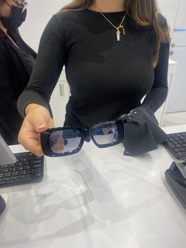 Sunglasses Store «Just One Look», reviews and photos, 11401 NW 12th St, Miami, FL 33172, USA