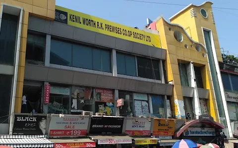 Link Square Mall Bandra West. image