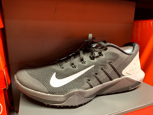 Clothing Store «Nike Factory Store», reviews and photos, 600 Bluebird Ct, Central Valley, NY 10917, USA