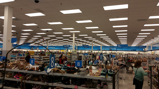 Clothing Store «Ross Dress for Less», reviews and photos, 7065 Cermak Rd, Berwyn, IL 60402, USA