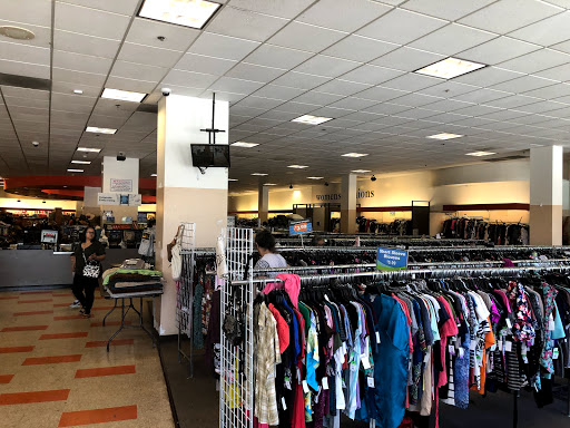 Store «Goodwill - Whittier», reviews and photos, 15214 Whittier Blvd, Whittier, CA 90603, USA