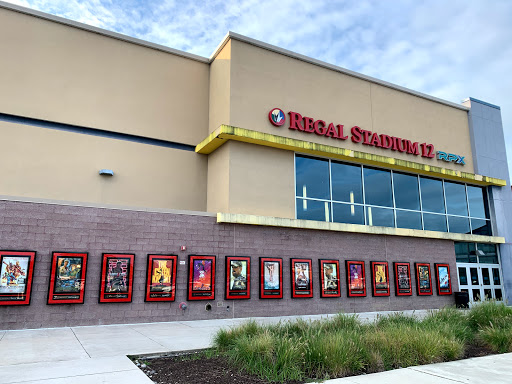 Movie Theater «Regal Cinemas Moorestown Mall 12 & RPX», reviews and photos, 400 NJ-38, Moorestown, NJ 08057, USA