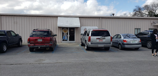 Thrift Store «Attic Outlet», reviews and photos, 302 W Hogan St, Tullahoma, TN 37388, USA