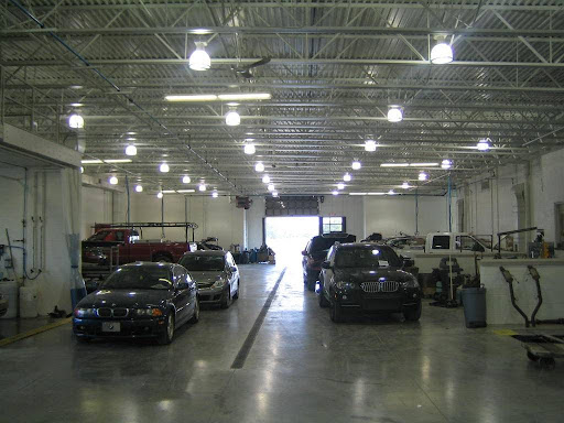 Auto Body Shop «Performance Collision Center», reviews and photos, 10710 Nottingham Way, Zionsville, IN 46077, USA