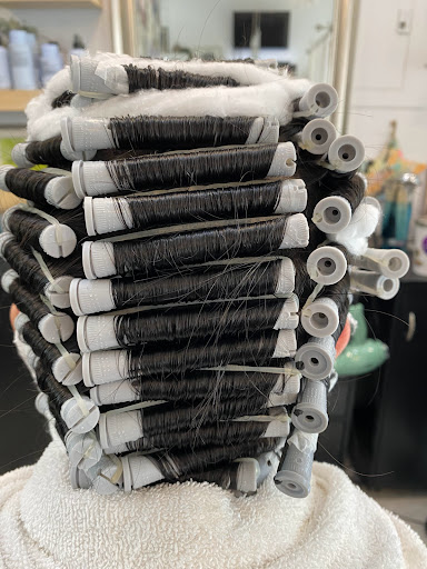 Hair Salon «Crissel New York Hair Salon», reviews and photos, 4013 5th Ave, Brooklyn, NY 11232, USA