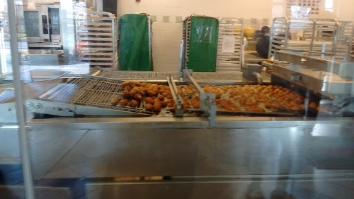 Bakery «Krispy Kreme Doughnuts», reviews and photos, 16415 NW Cornell Rd, Beaverton, OR 97006, USA