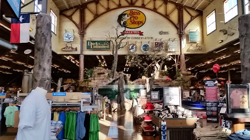 Sporting Goods Store «Bass Pro Shops», reviews and photos, 5000 Katy Mills Cir #415, Katy, TX 77494, USA