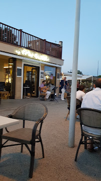 Atmosphère du Restaurant L'Oustaou à La Seyne-sur-Mer - n°6