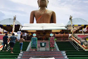 Wat Klang Bang Phra image