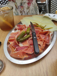 Charcuterie du Restaurant Une Bouteille à la Nive à Bayonne - n°1