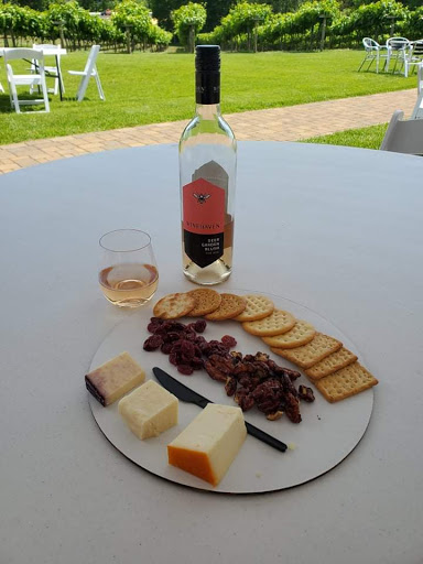 Winery «Winehaven Winery», reviews and photos, 10020 Deer Garden Ln, Chisago City, MN 55013, USA