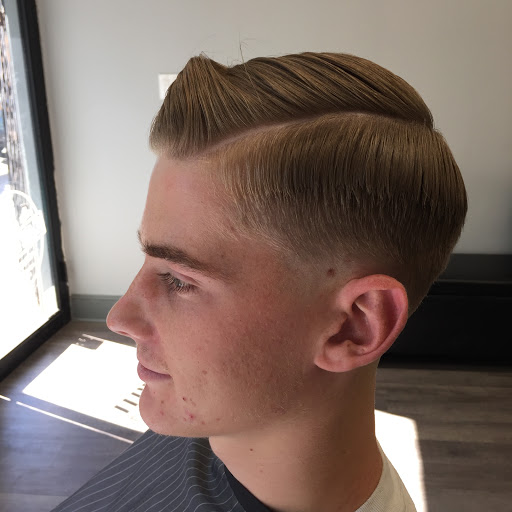 Barber Shop «Hills barber shop», reviews and photos, 7223 Austin St, Forest Hills, NY 11375, USA