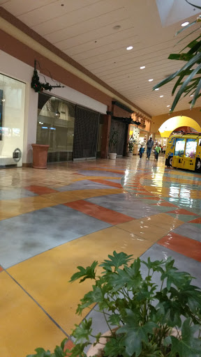 Shopping Mall «Foothills Mall», reviews and photos, 7401 N la Cholla Blvd, Tucson, AZ 85741, USA